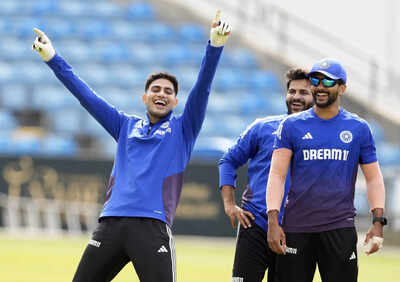 Shastri Backs Gill for Test Stardom, Predicts 'Disappointment' If Potential Unfulfilled